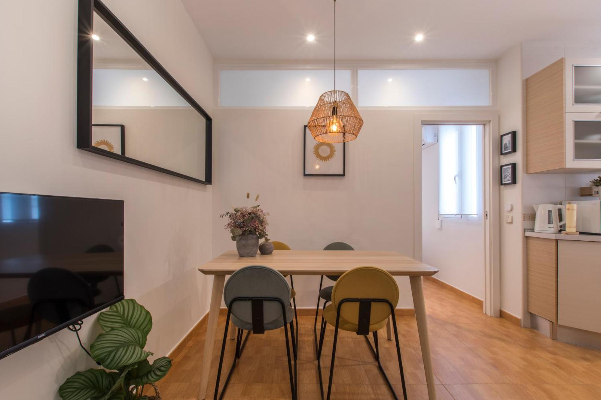 Fee4Me. Elegant Flat A Few Minutes From Atocha. Apartment Madrid Bagian luar foto